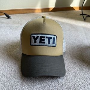 Yeti hat